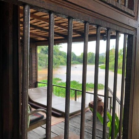 Rustic​ Charm​ Suphan​ Ban Tha Pong Exterior photo