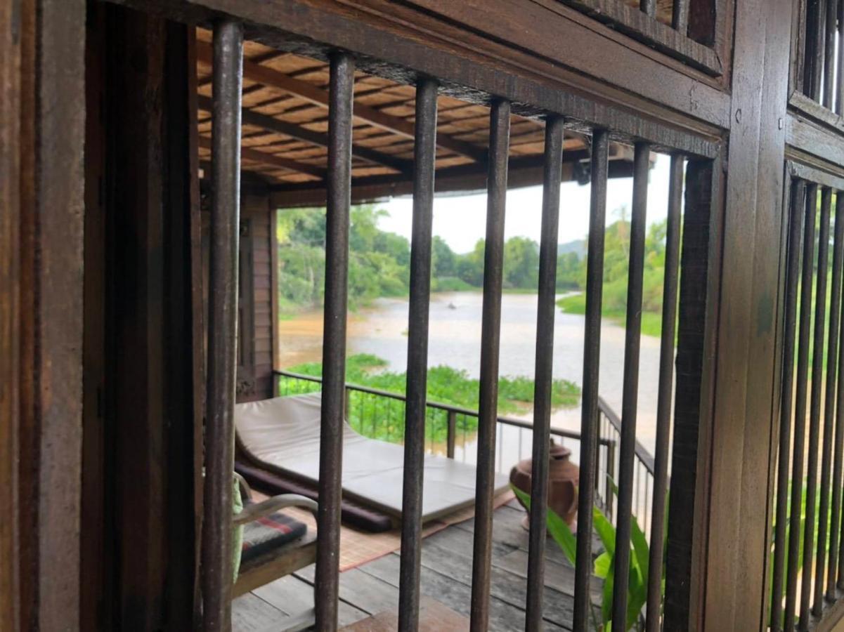 Rustic​ Charm​ Suphan​ Ban Tha Pong Exterior photo