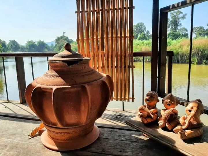 Rustic​ Charm​ Suphan​ Ban Tha Pong Exterior photo