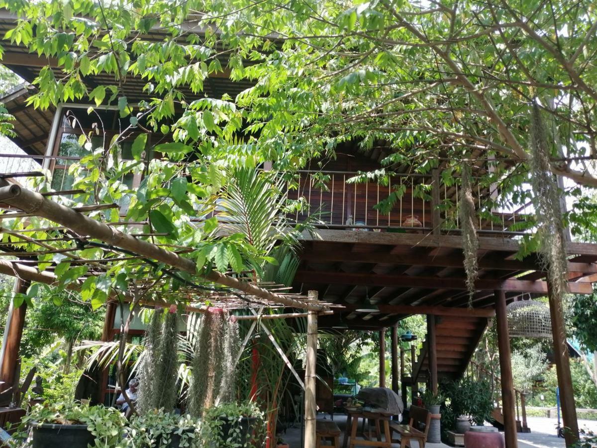 Rustic​ Charm​ Suphan​ Ban Tha Pong Exterior photo